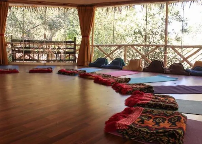 Las Chullpas Eco-lodge