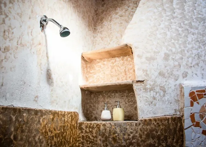 Las Chullpas Eco-lodge *